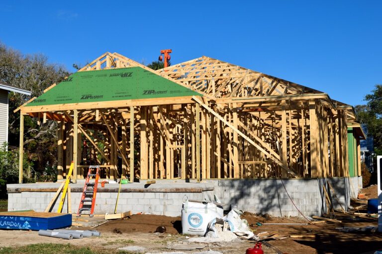 new home, construction, builder-2897352.jpg